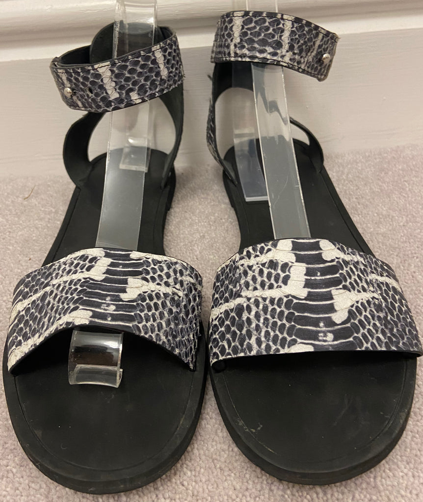 VINCE Black Cream Leather Animal Print Strappy Open Toe Flat Sandals Shoes UK6