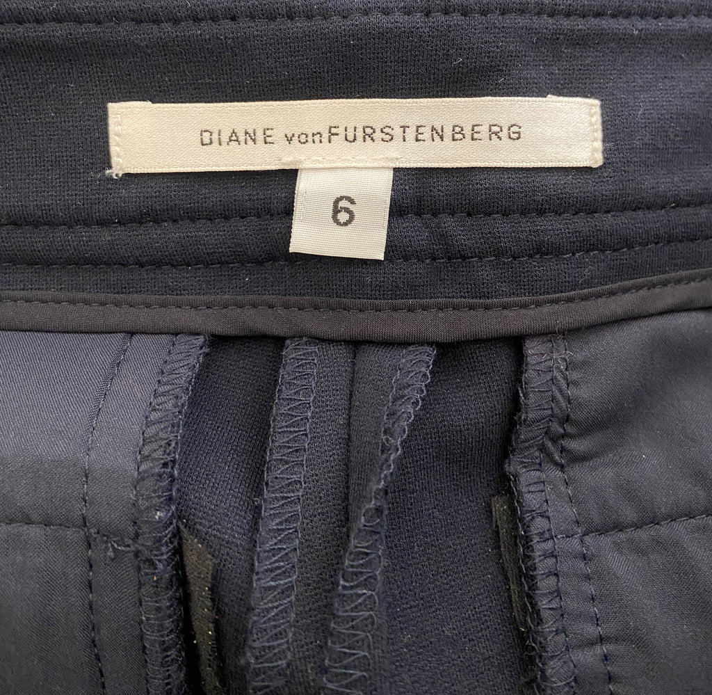 DIANE VON FURSTENBERG Navy Blue Long Length Straight Slim Casual Shorts 6 UK10