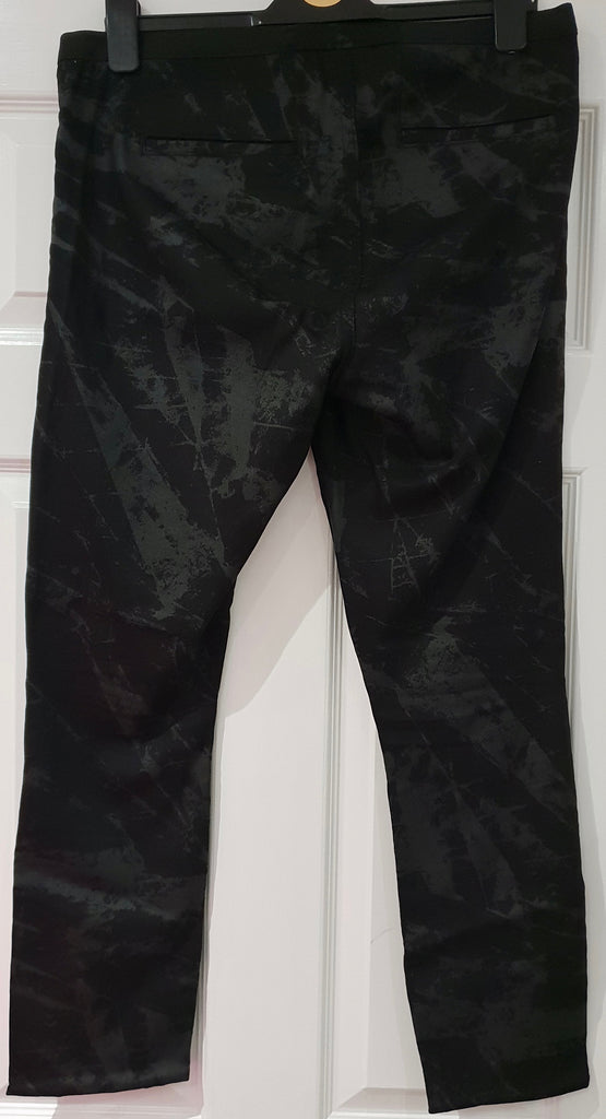 HELMUT LANG Black Charcoal Grey Cotton Bend Abstract Print Crop Trousers Pants