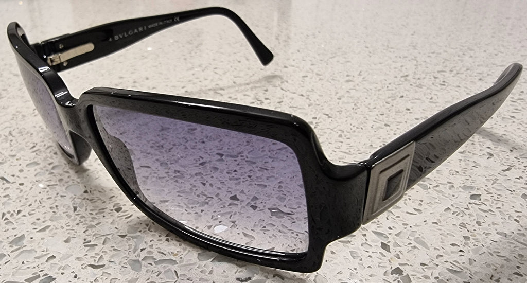 BVLGARI Made In Italy 830 501/11 Black Frame Branded Rectangular Sunglasses w Case