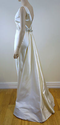 LAZARO COUTURE Designer Ivory Wedding Dress / Gown, Detachable Train & Veil