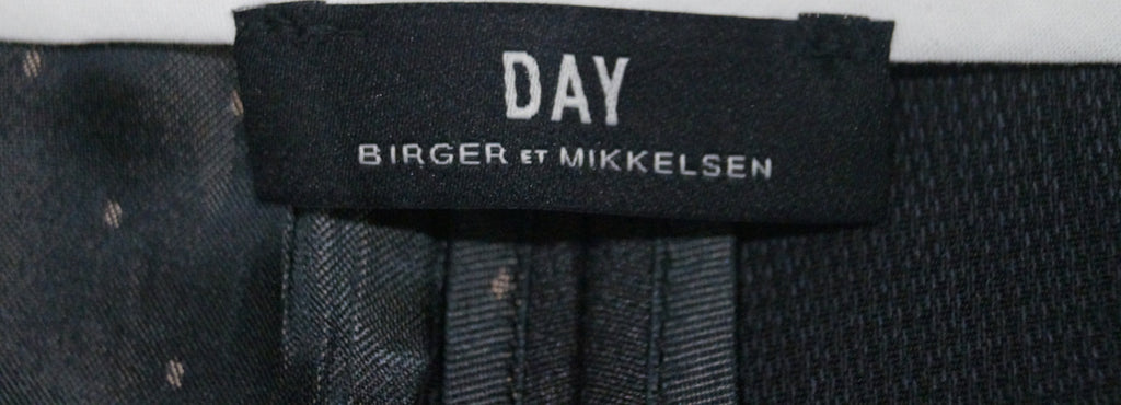 DAY BIRGER ET MIKKELSEN Black Sheen Shorts / Crop Capri Trousers Pants 36 BNWT