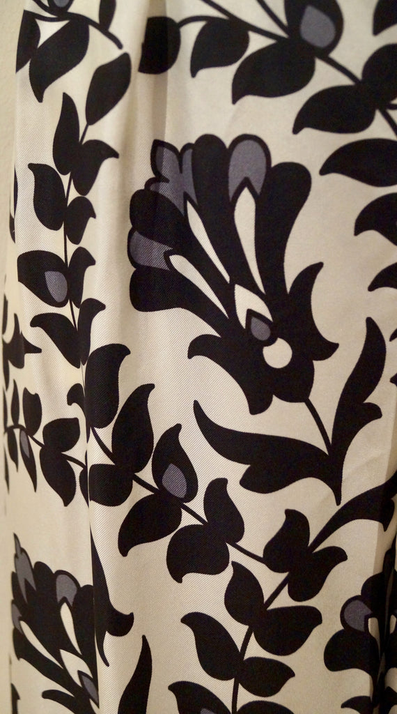 CHLOE Cream & Black Silk Floral Print High Rise Tapered Pleat Trousers Pants 42