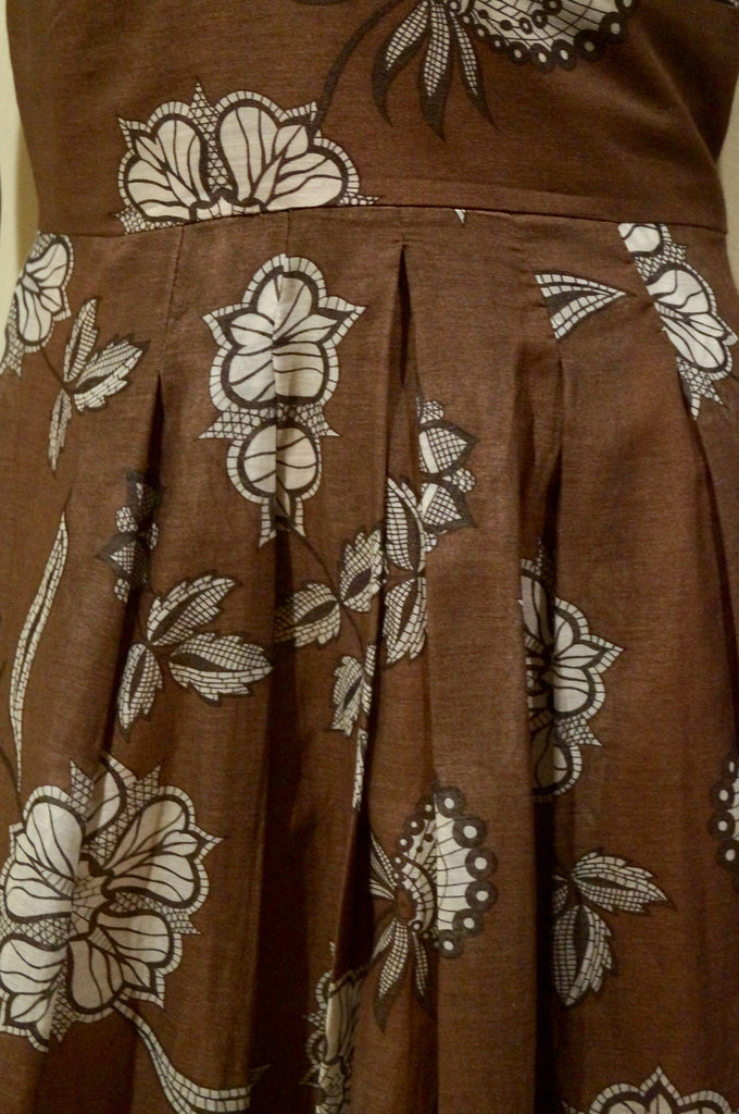 SPORTMAX Brown & Cream Floral Print V Neck Sleeveless Empire Waist Pleated Dress