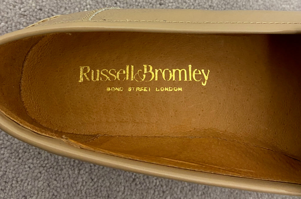 RUSSELL & BROMLEY Nude Beige Shined Leather Tassel Slip On Loafer Shoes EU38 UK5
